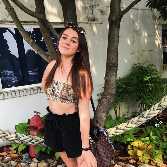 Meet your Posher, Grace - Picture 2 of 6